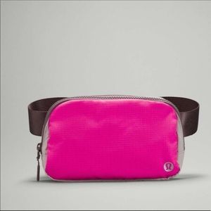 NWT Lululemon Everywhere Belt Bag Pow Pink